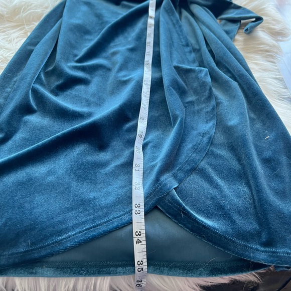 Signature by Reitmans Blue velvet Half Wrap Dress size XS - Picture 8 of 8